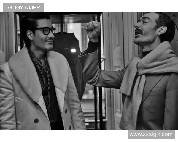 足球传奇人物再起航 向未来的巅峰挑战与跨时代对决