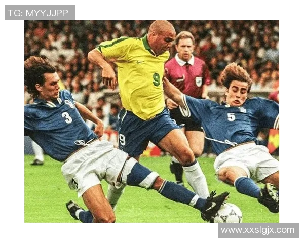 足球球星照片为何被批丑揭示了明星背后的不完美与真实面貌