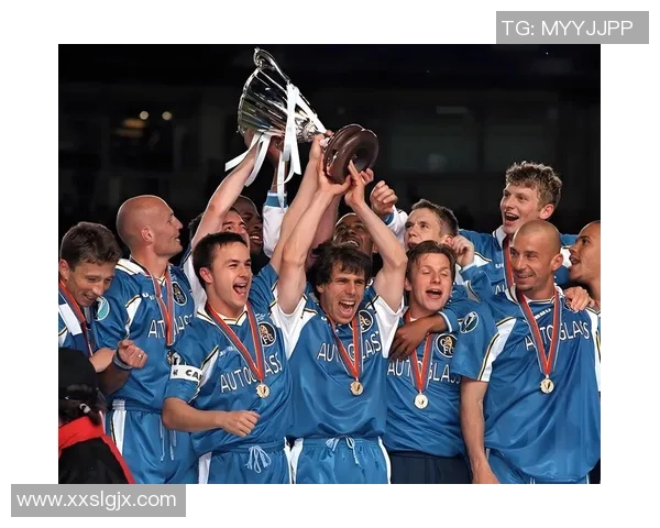 2012年足坛巨星风云再起见证绿茵传奇十二年辉煌时刻